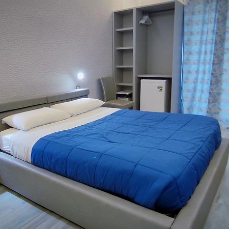 Nitto House Hotel Bari Bagian luar foto
