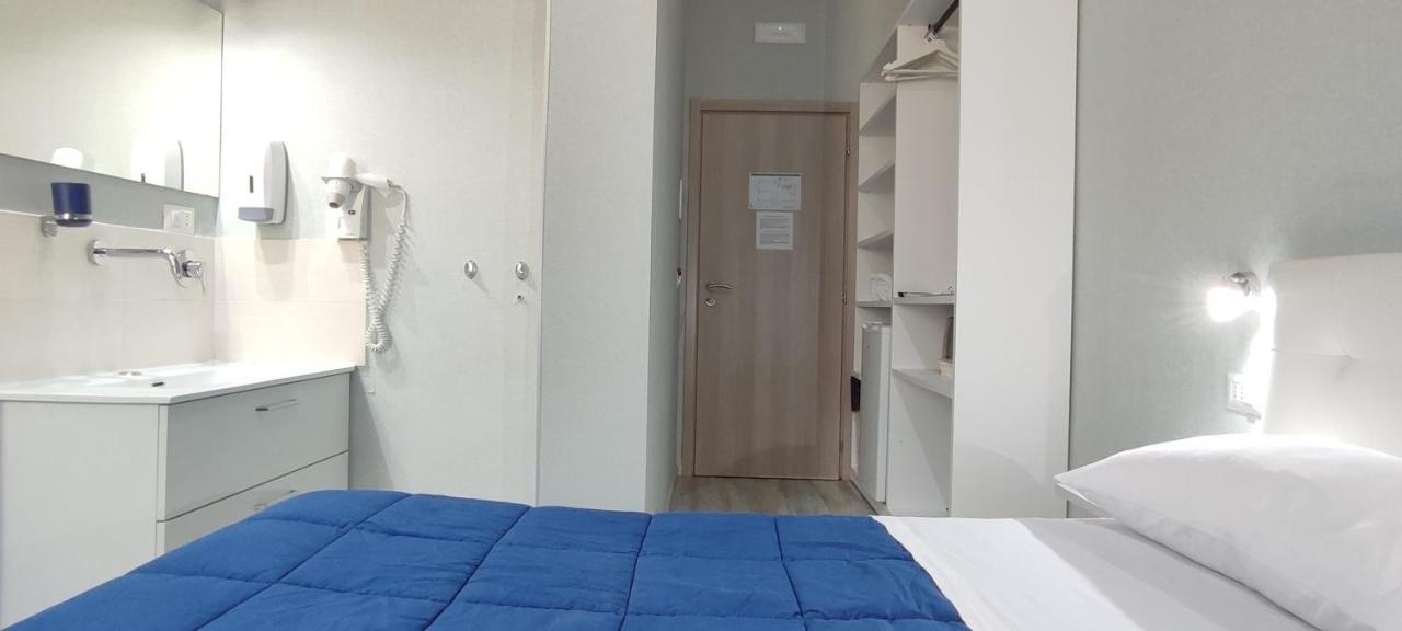 Nitto House Hotel Bari Bagian luar foto