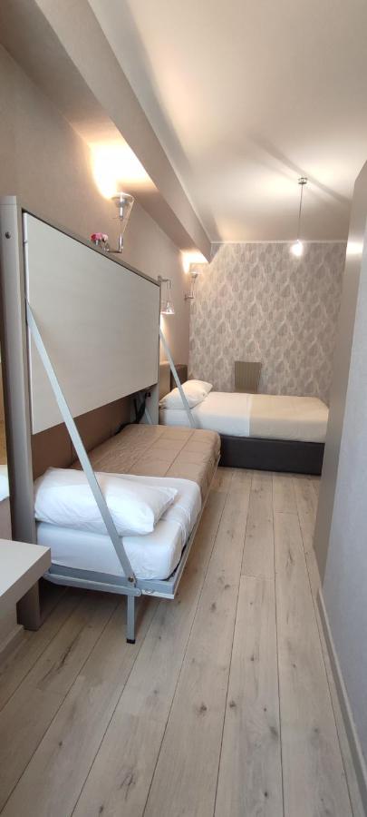 Nitto House Hotel Bari Bagian luar foto