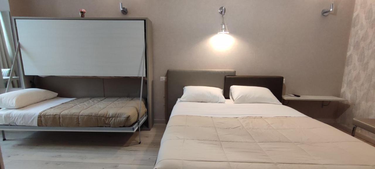 Nitto House Hotel Bari Bagian luar foto
