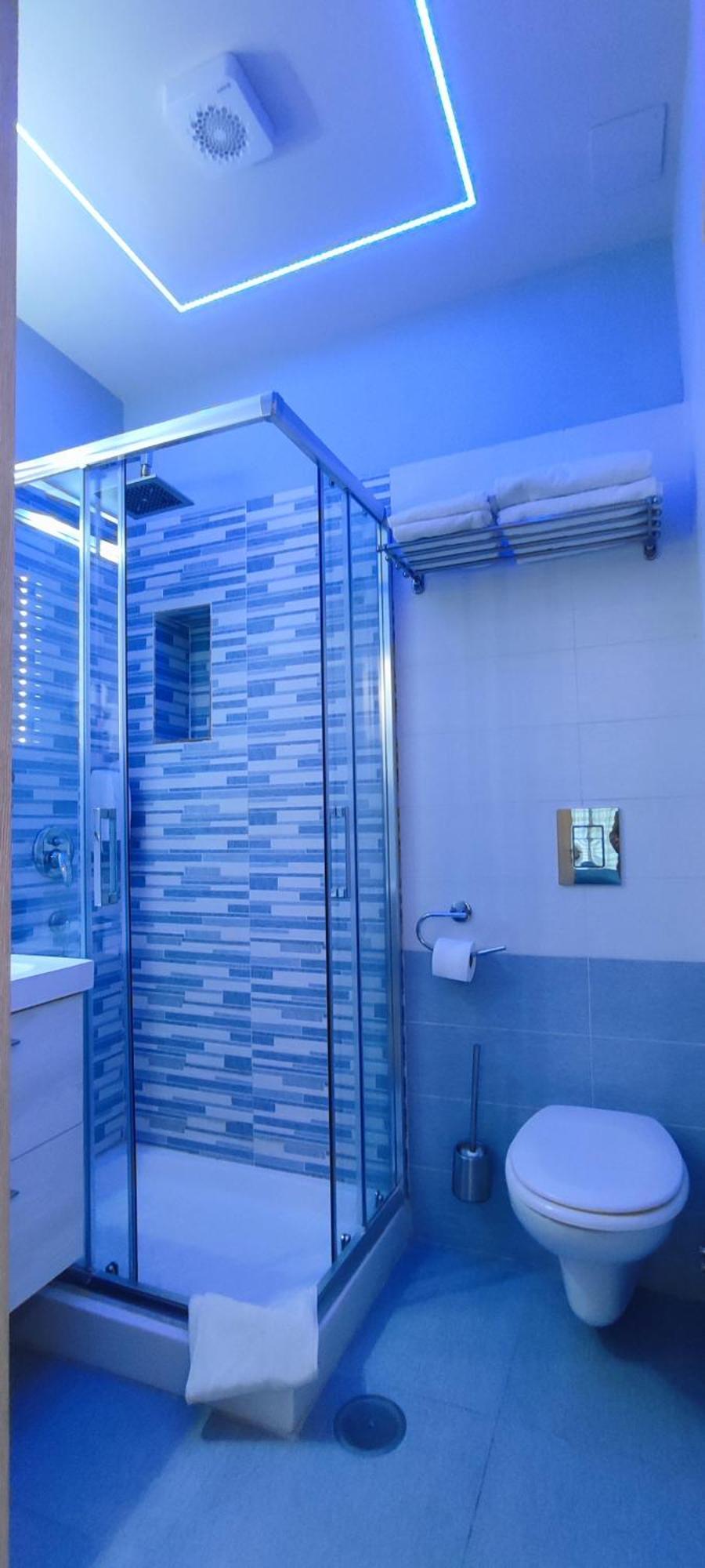 Nitto House Hotel Bari Bagian luar foto