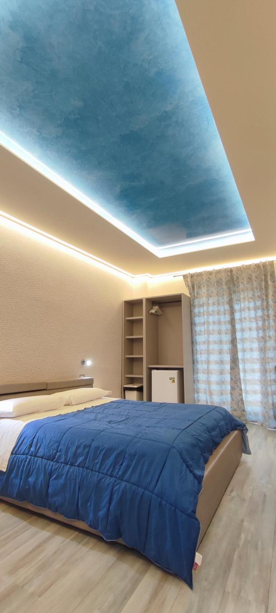 Nitto House Hotel Bari Bagian luar foto