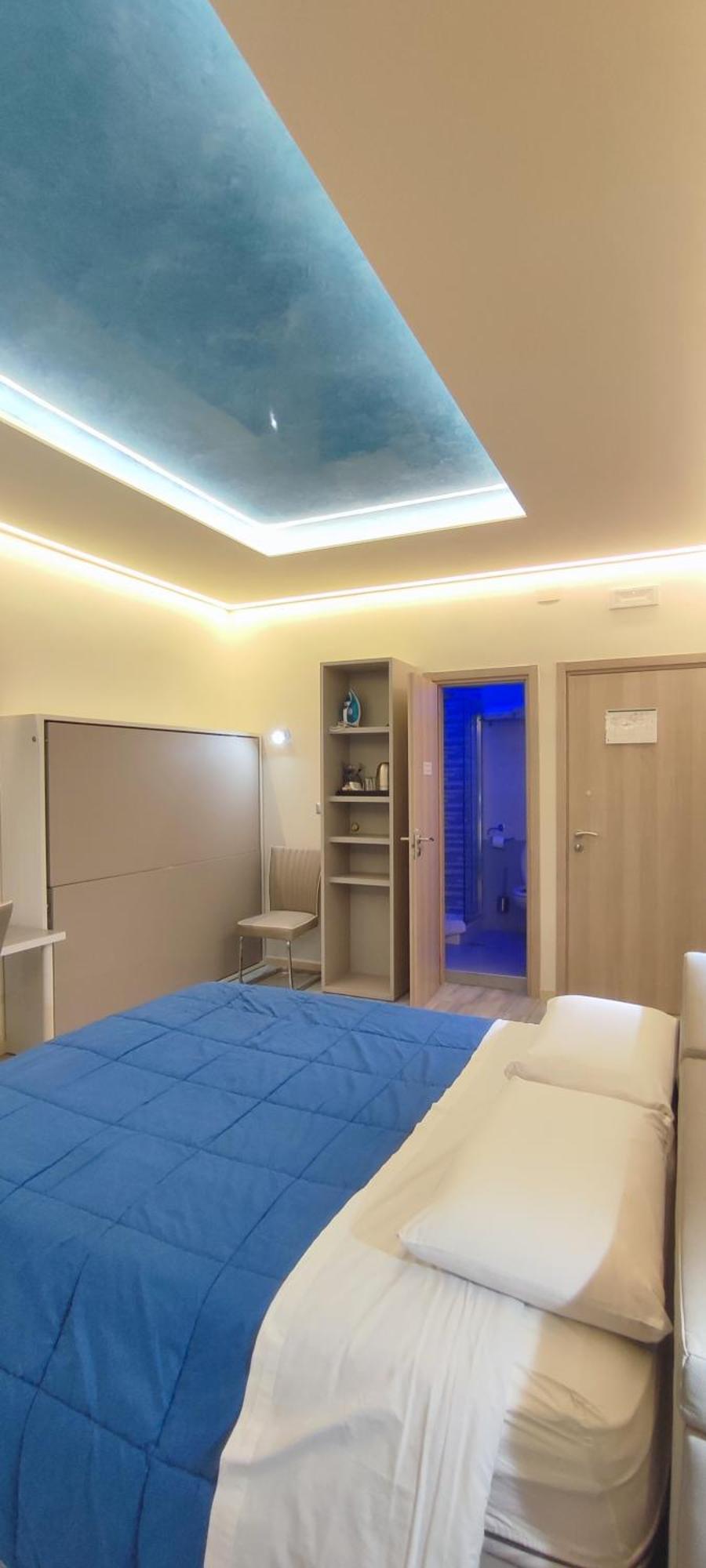 Nitto House Hotel Bari Bagian luar foto