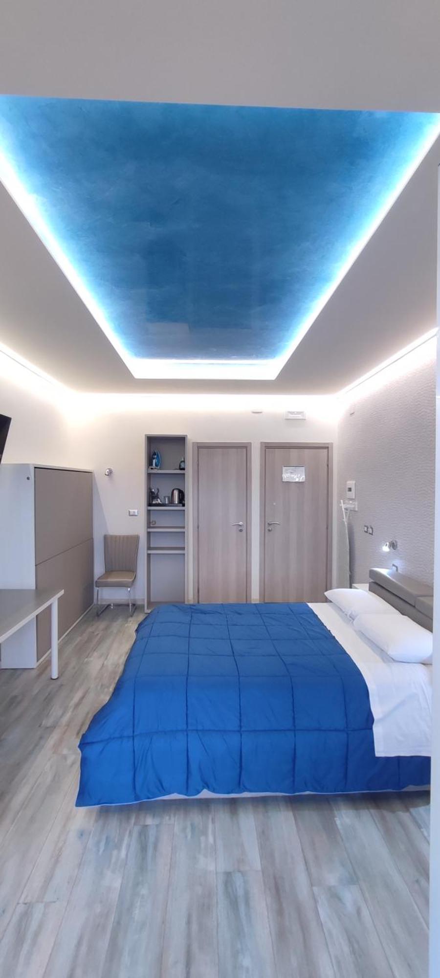 Nitto House Hotel Bari Bagian luar foto